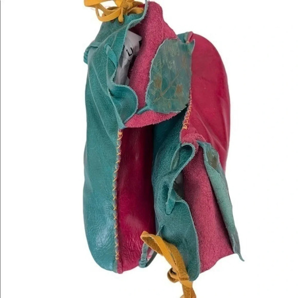 Custom Made Buttery Leather Lightweight Boots From Bogota Colombia 9 - Picture 4 of 10